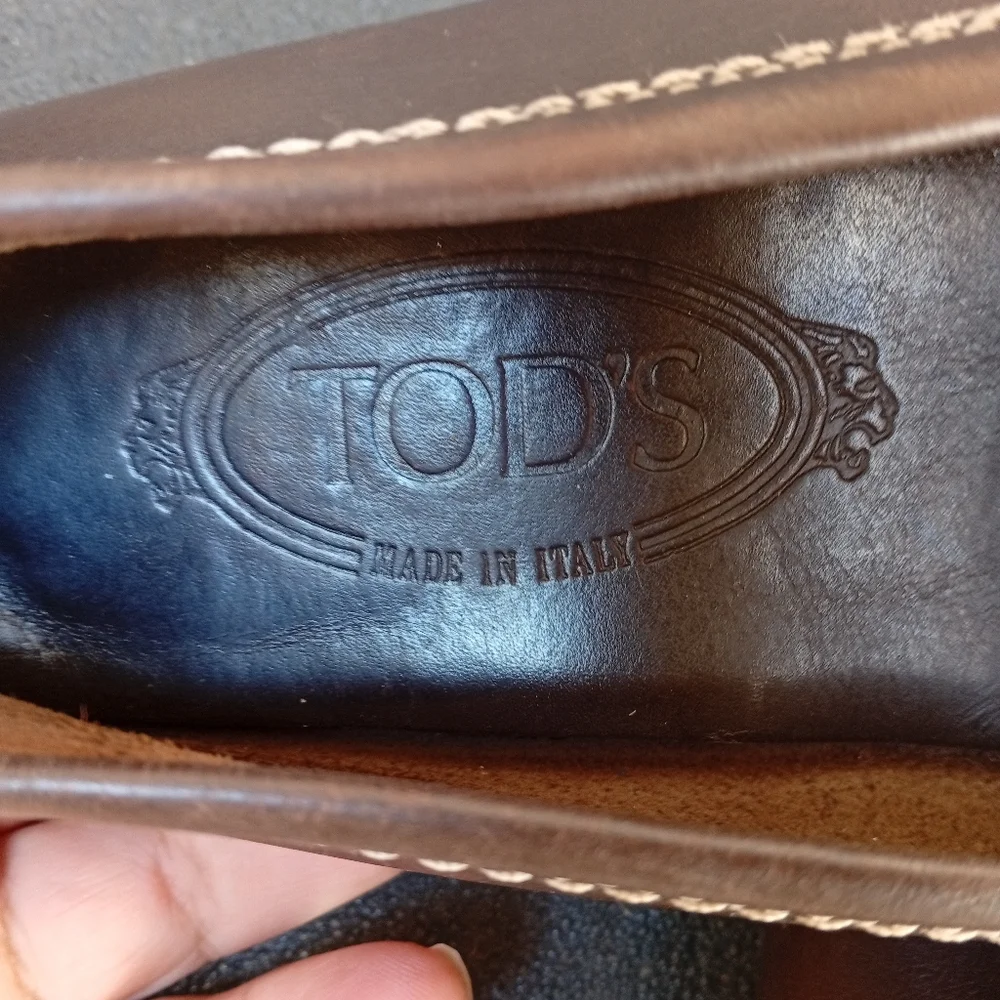 Tod's Women's Brown Loafers - Picture 7 of 9